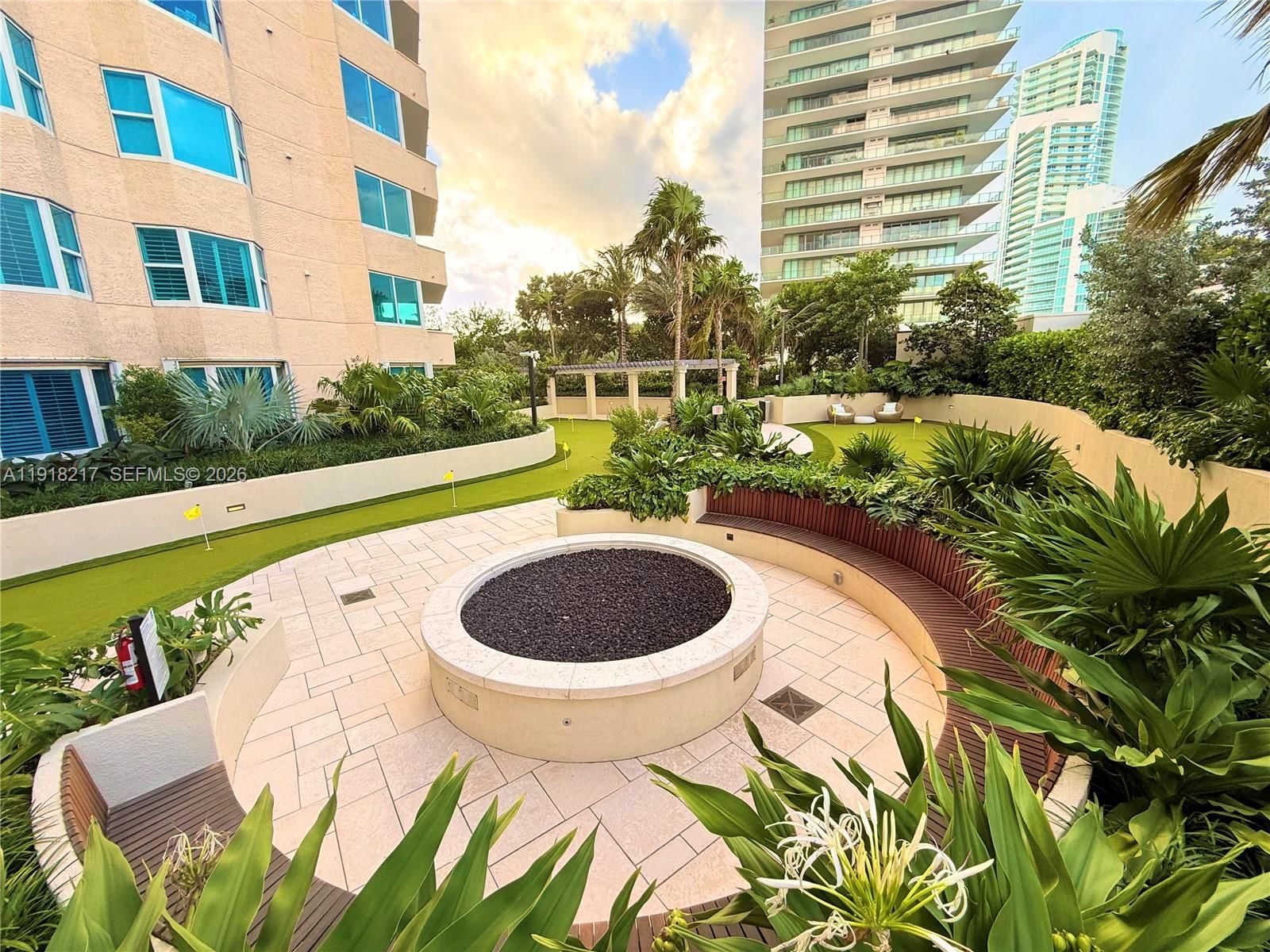 Real estate property located at 300 Pointe Dr #906, Miami-dade, Portofino Tower Condo, Miami Beach, FL