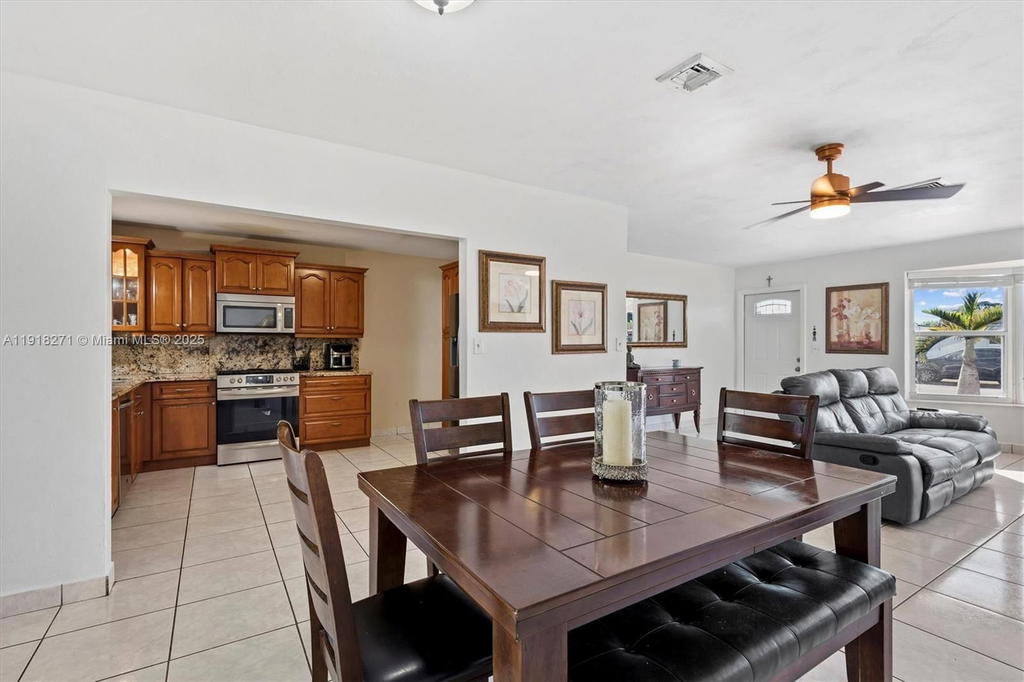 Real estate property located at 9411 30th Ter, Miami-dade, Coral Gardens, Miami, FL