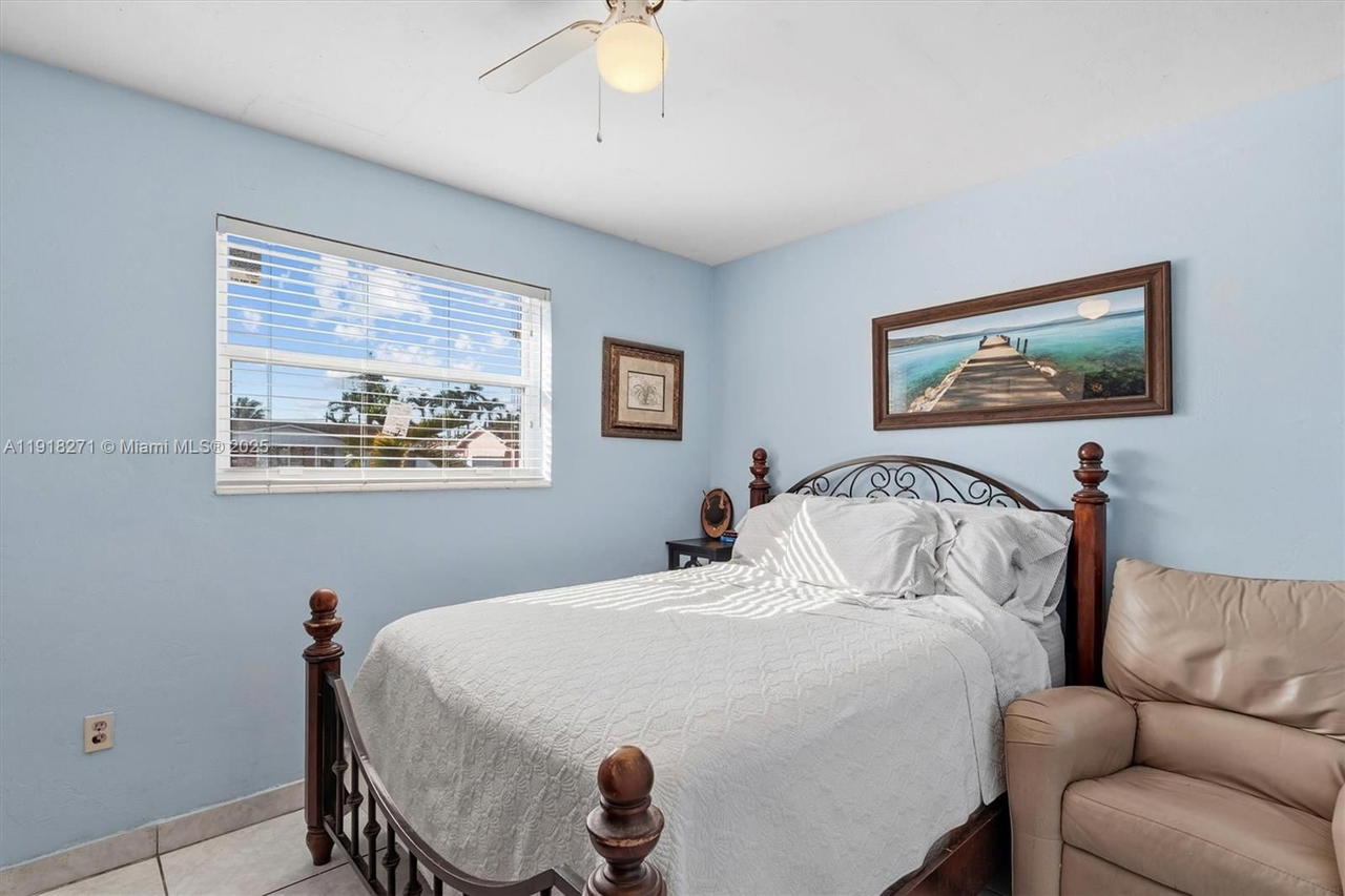 Real estate property located at 9411 30th Ter, Miami-dade, Coral Gardens, Miami, FL