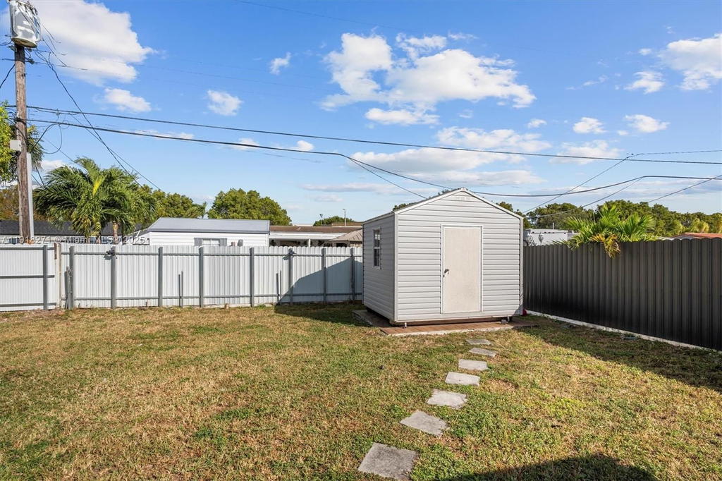 Real estate property located at 9411 30th Ter, Miami-dade, Coral Gardens, Miami, FL