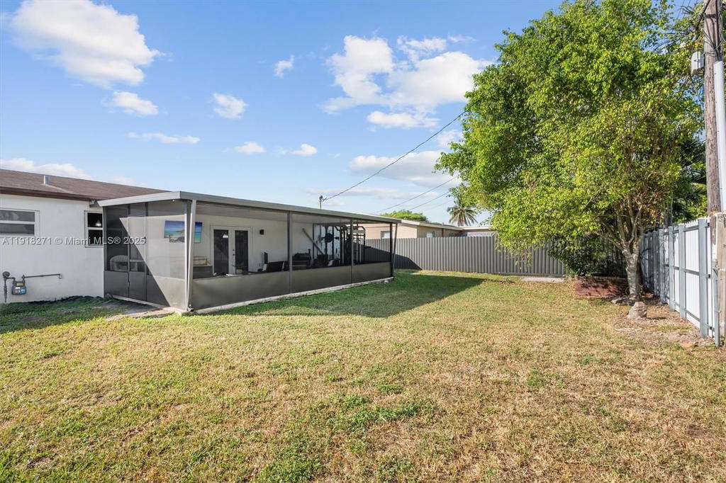 Real estate property located at 9411 30th Ter, Miami-dade, Coral Gardens, Miami, FL