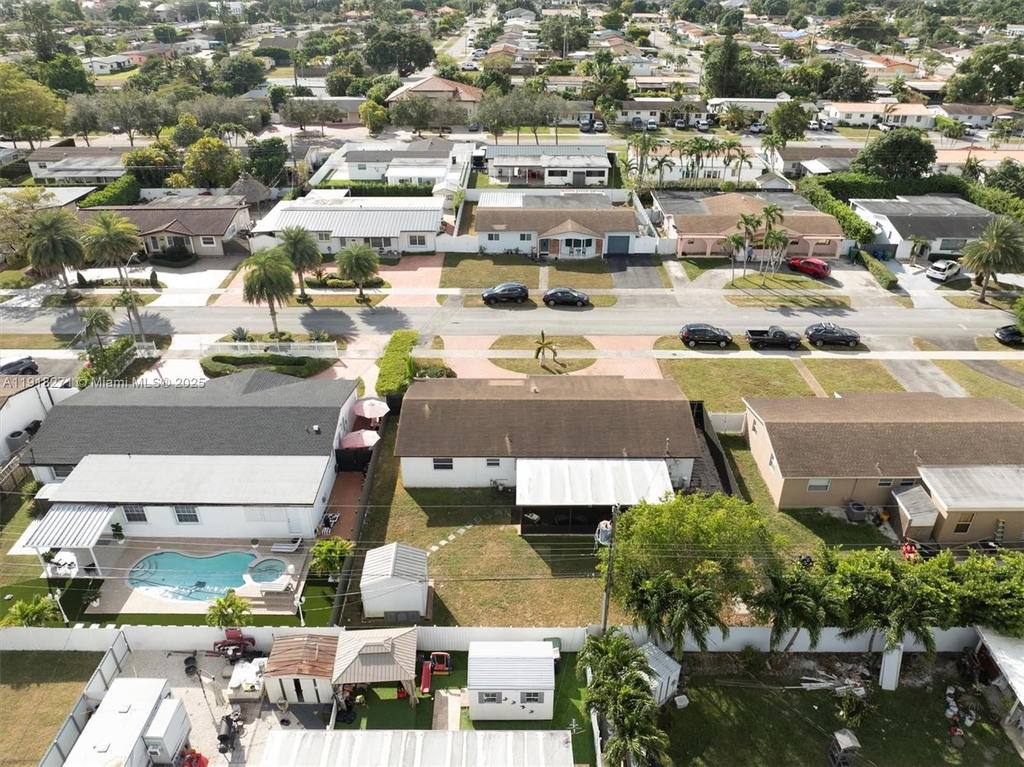 Real estate property located at 9411 30th Ter, Miami-dade, Coral Gardens, Miami, FL