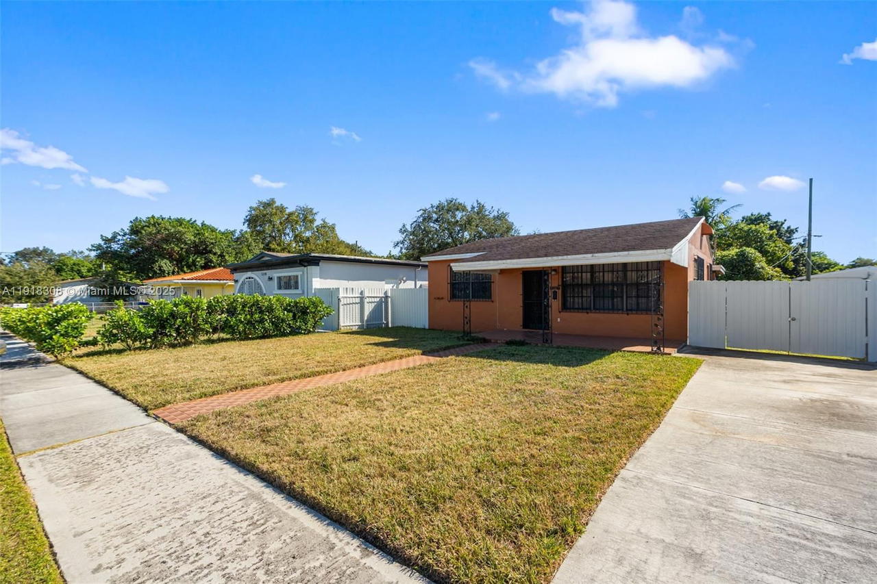 Real estate property located at 1260 155th St, Miami-dade, Fulford By The Sea Sec J, North Miami Beach, FL