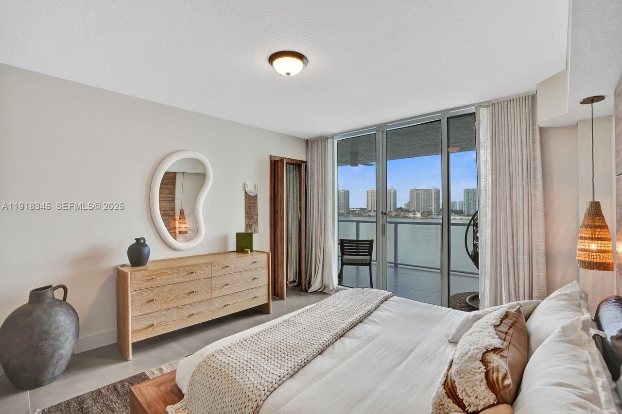 Real estate property located at 18100 Bay Rd #909, Miami-dade, Marina Bay Club Condo Hot, Sunny Isles Beach, FL