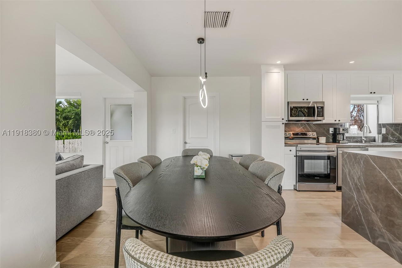 Real estate property located at 7901 22nd St, Miami-dade, Miracle Manor 3rd Addn, Miami, FL