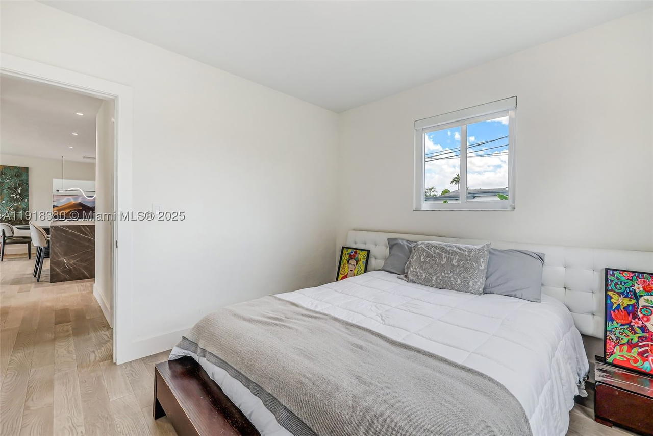 Real estate property located at 7901 22nd St, Miami-dade, Miracle Manor 3rd Addn, Miami, FL