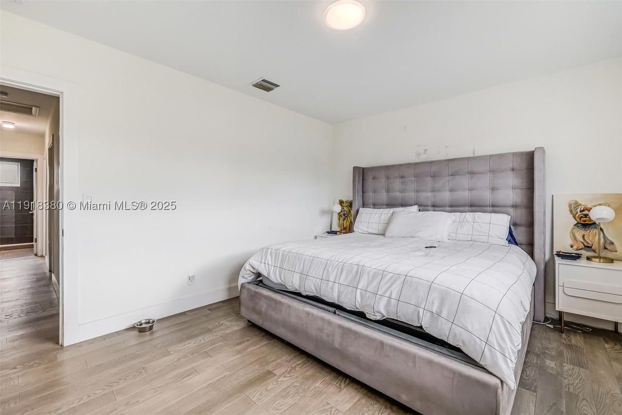 Real estate property located at 7901 22nd St, Miami-dade, Miracle Manor 3rd Addn, Miami, FL