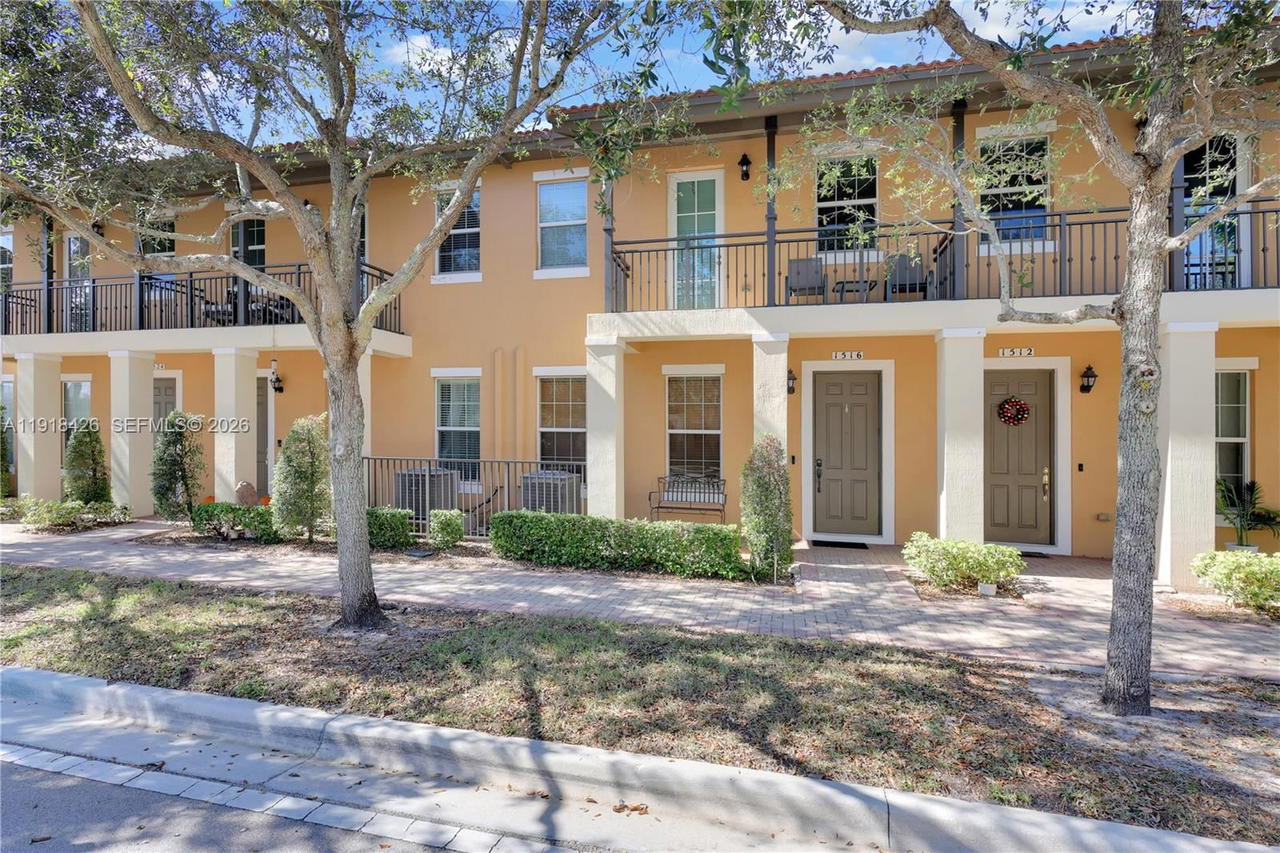 Real estate property located at 1516 147th Ave, Broward, Meadow Pines, Pembroke Pines, FL