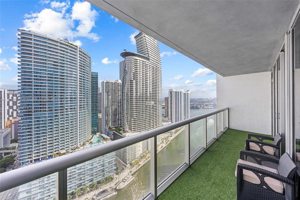 Real estate property located at 485 Brickell Ave #3503, Miami-dade, Icon Brickell Condo No 3, Miami, FL