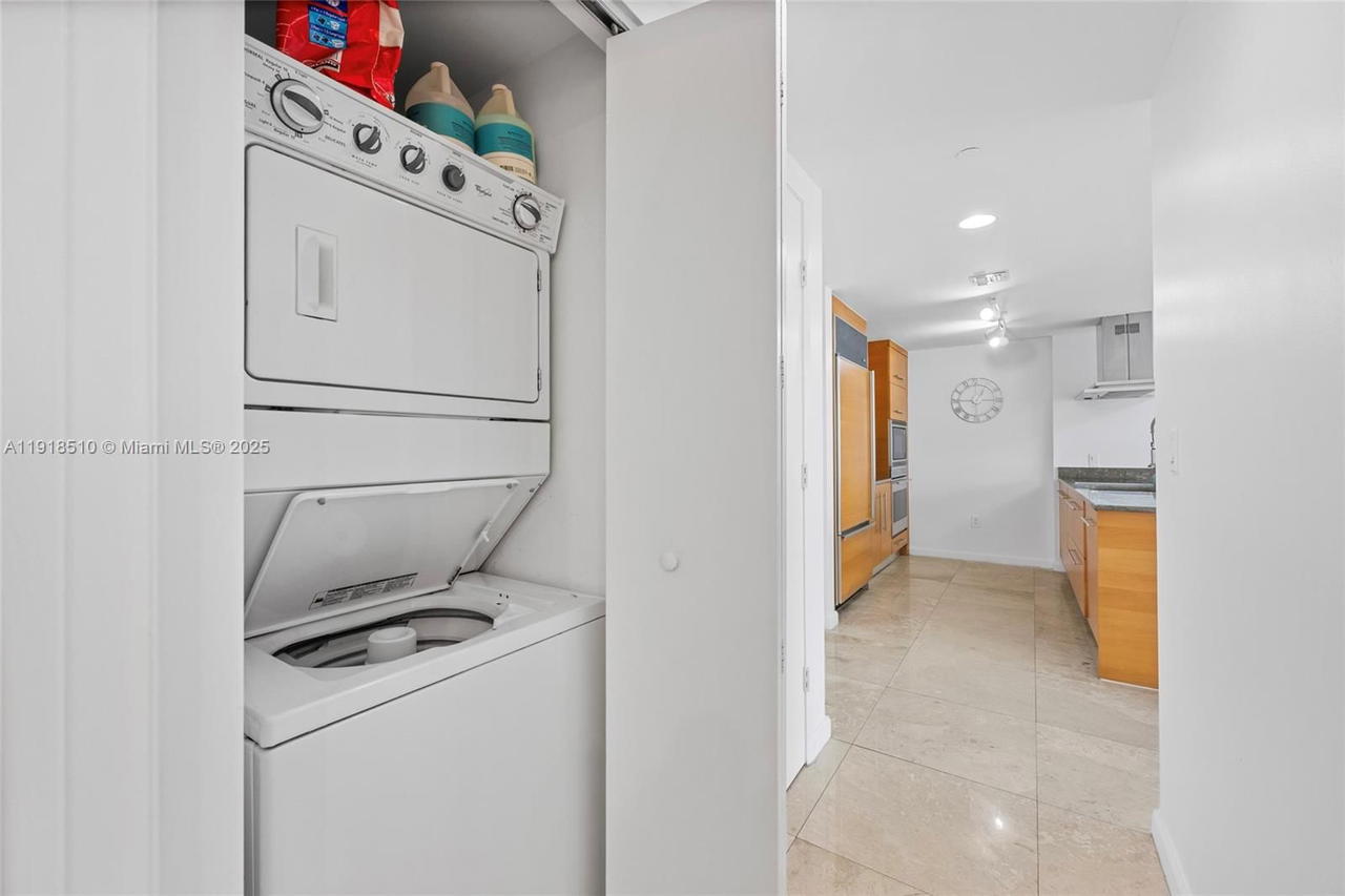 Real estate property located at 485 Brickell Ave #3503, Miami-dade, Icon Brickell Condo No 3, Miami, FL