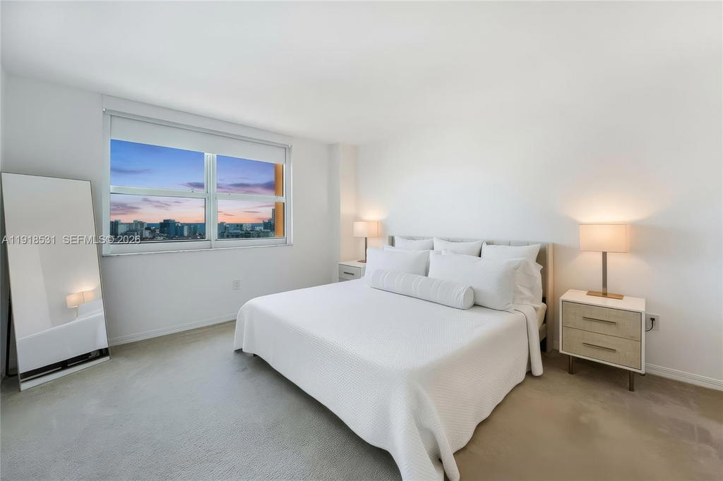 Real estate property located at 90 Alton Rd #1209, Miami-dade, Yacht Club At Portofino, Miami Beach, FL