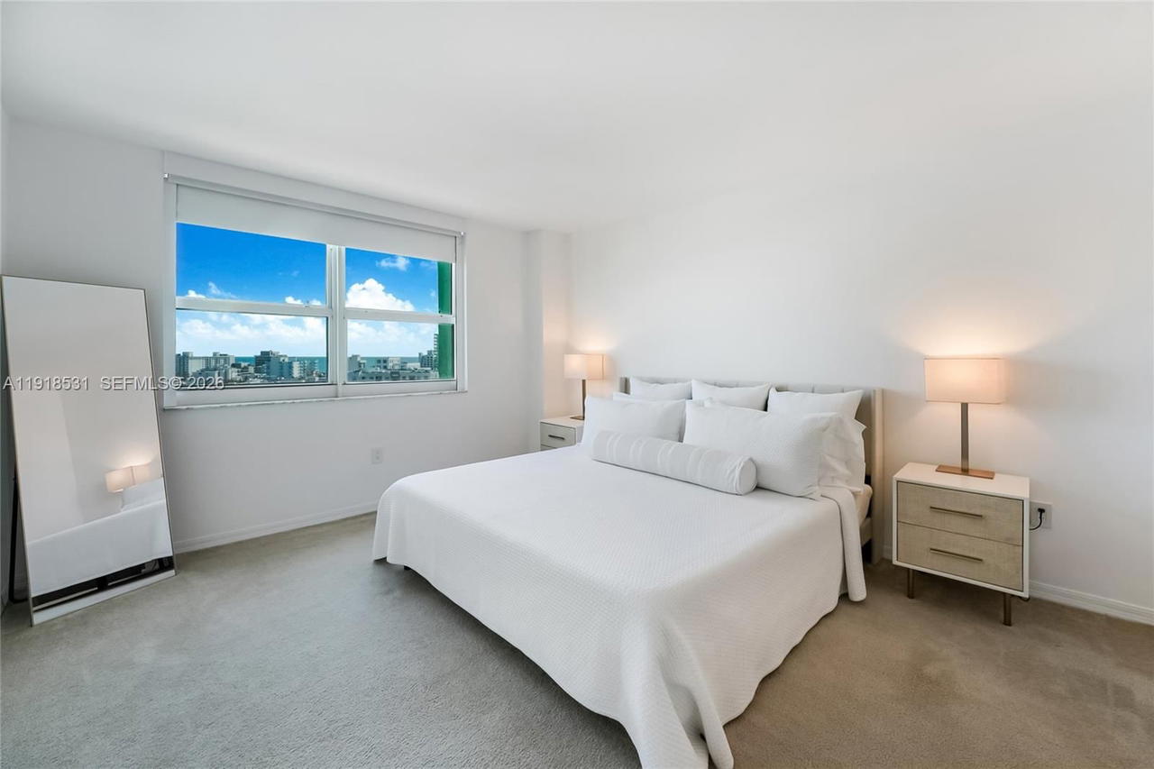 Real estate property located at 90 Alton Rd #1209, Miami-dade, Yacht Club At Portofino, Miami Beach, FL