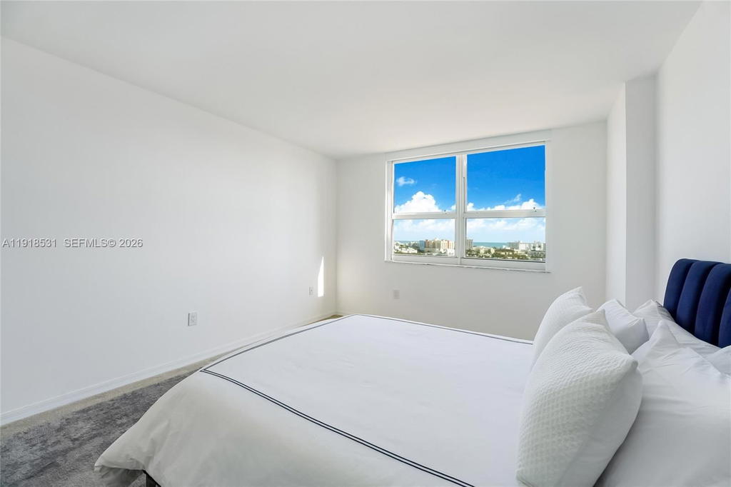Real estate property located at 90 Alton Rd #1209, Miami-dade, Yacht Club At Portofino, Miami Beach, FL