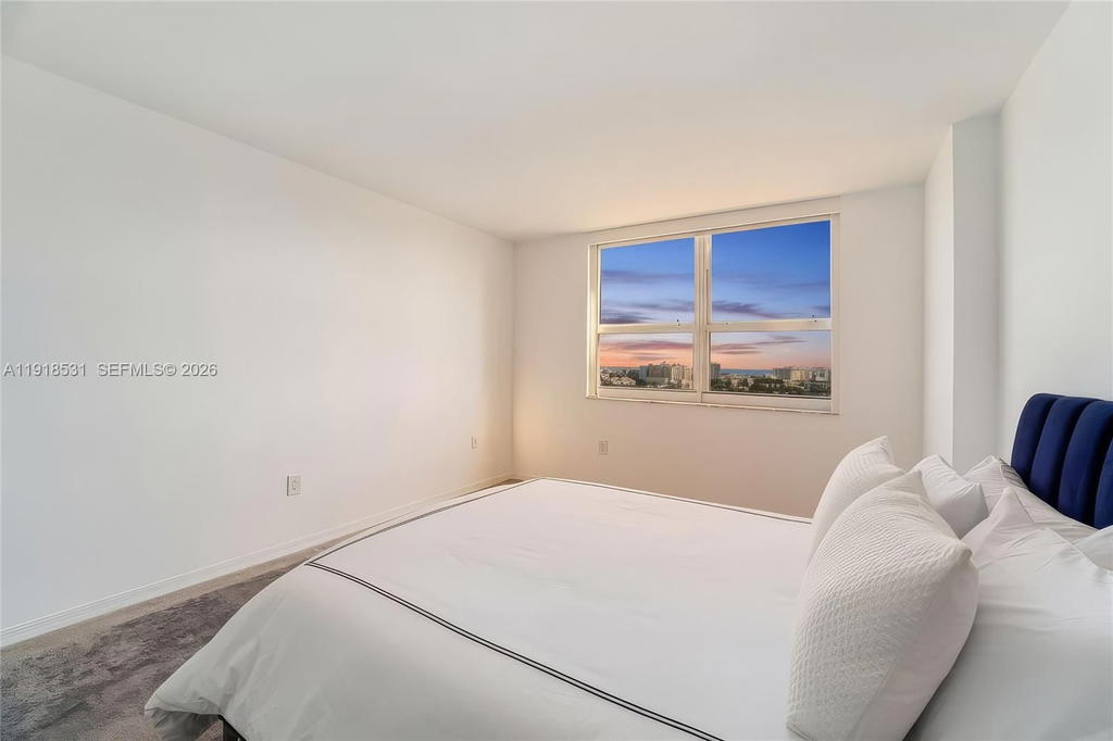 Real estate property located at 90 Alton Rd #1209, Miami-dade, Yacht Club At Portofino, Miami Beach, FL