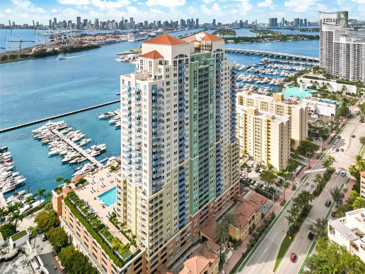 Real estate property located at 90 Alton Rd #1209, Miami-dade, Yacht Club At Portofino, Miami Beach, FL