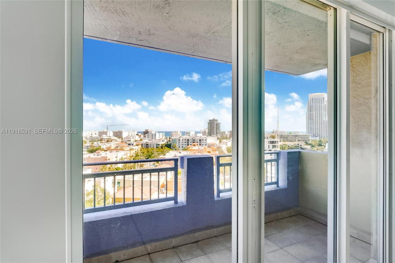 Real estate property located at 90 Alton Rd #1209, Miami-dade, Yacht Club At Portofino, Miami Beach, FL