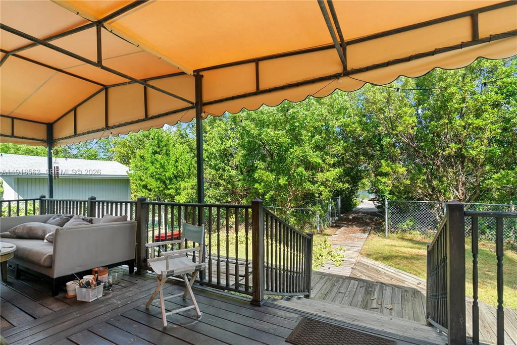 Real estate property located at 561 Gordon Cir, Monroe, Bermuda Shores Amd, Key Largo, FL