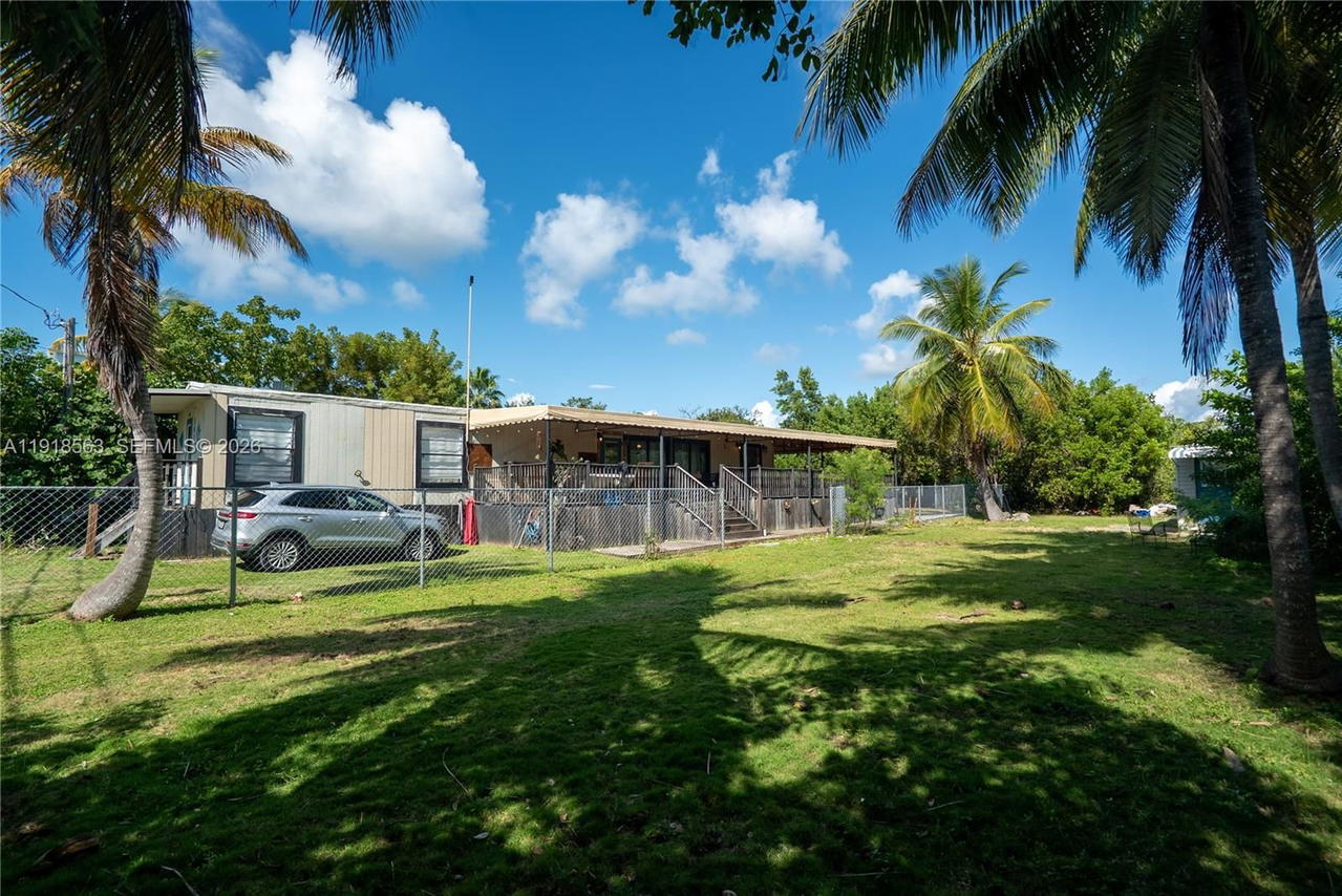 Real estate property located at 561 Gordon Cir, Monroe, Bermuda Shores Amd, Key Largo, FL