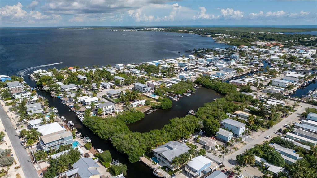 Real estate property located at 561 Gordon Cir, Monroe, Bermuda Shores Amd, Key Largo, FL
