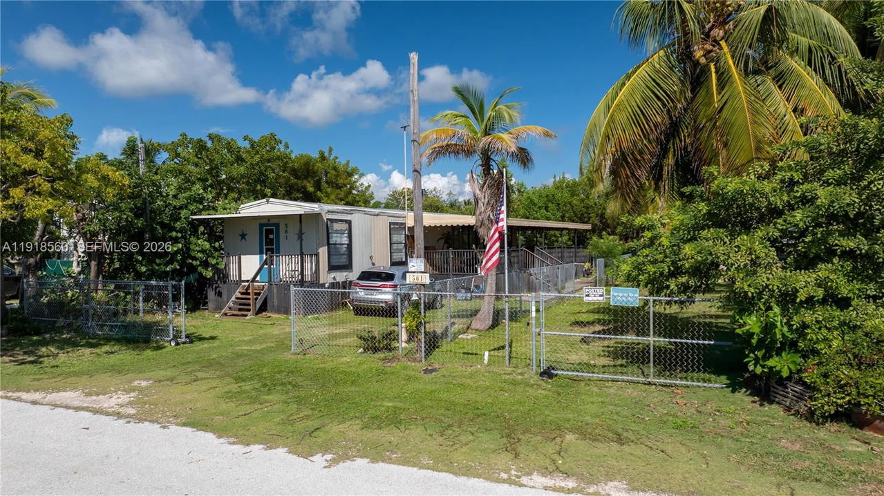 Real estate property located at 561 Gordon Cir, Monroe, Bermuda Shores Amd, Key Largo, FL