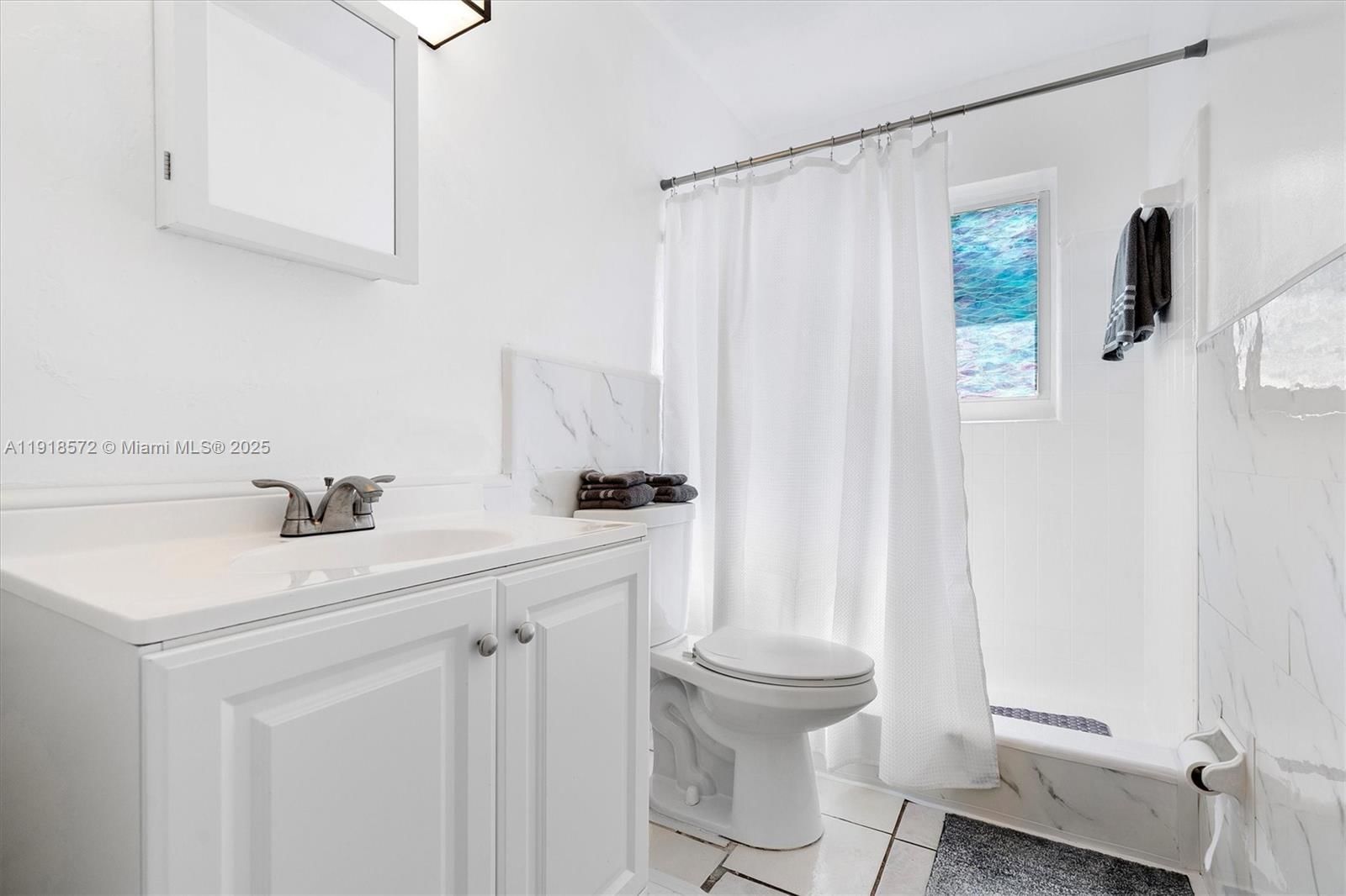 Real estate property located at 2012 11th Ave, Broward, Hillmont-middle River Vis, Fort Lauderdale, FL