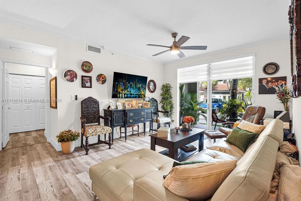 Real estate property located at 6801 44th St #101, Miami-dade, Gables Court Condo, Miami, FL