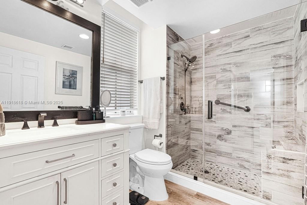 Real estate property located at 6801 44th St #101, Miami-dade, Gables Court Condo, Miami, FL