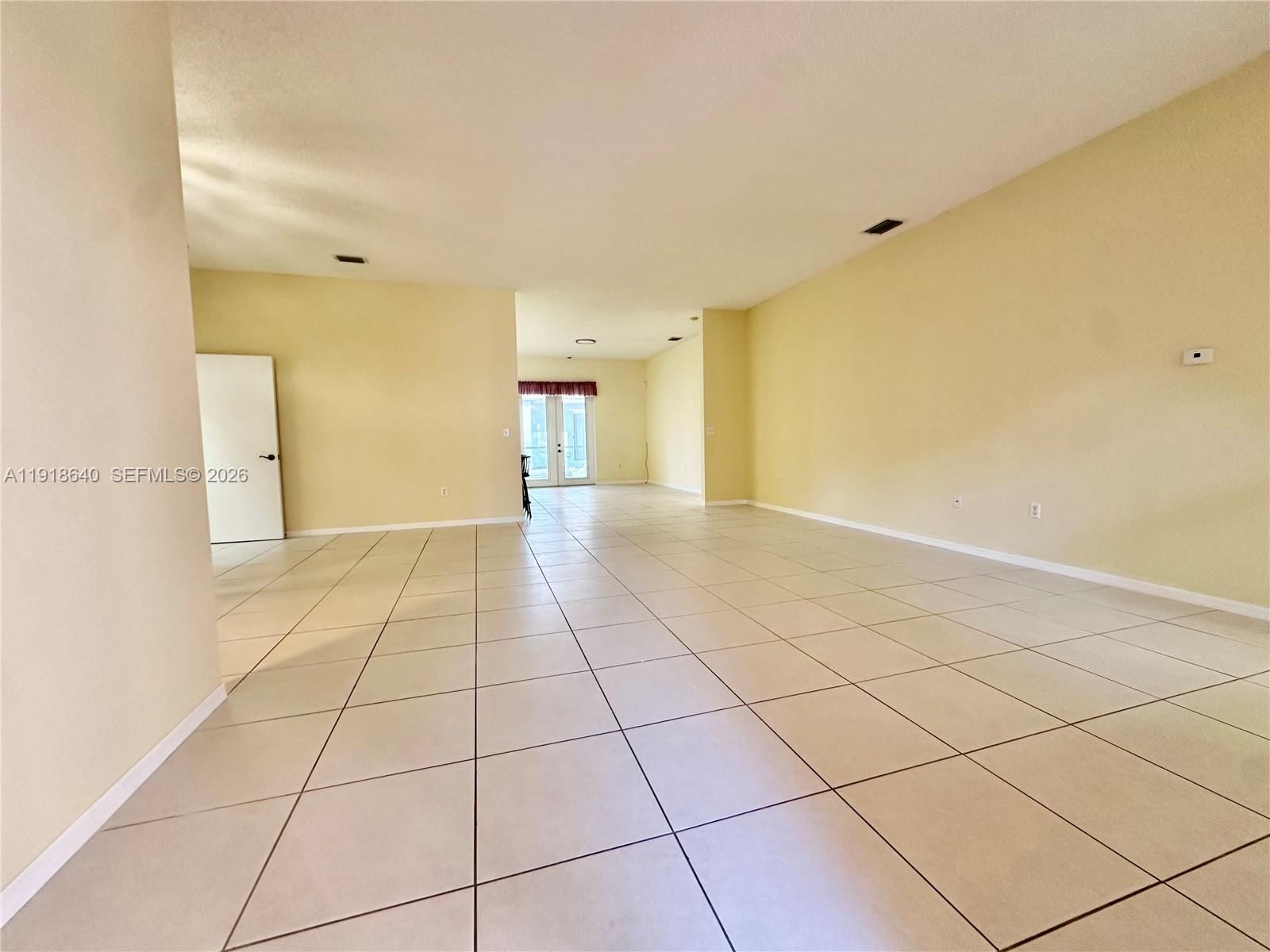 Real estate property located at 2635 5th Ct, Miami-dade, Keys-gate No 1, Homestead, FL