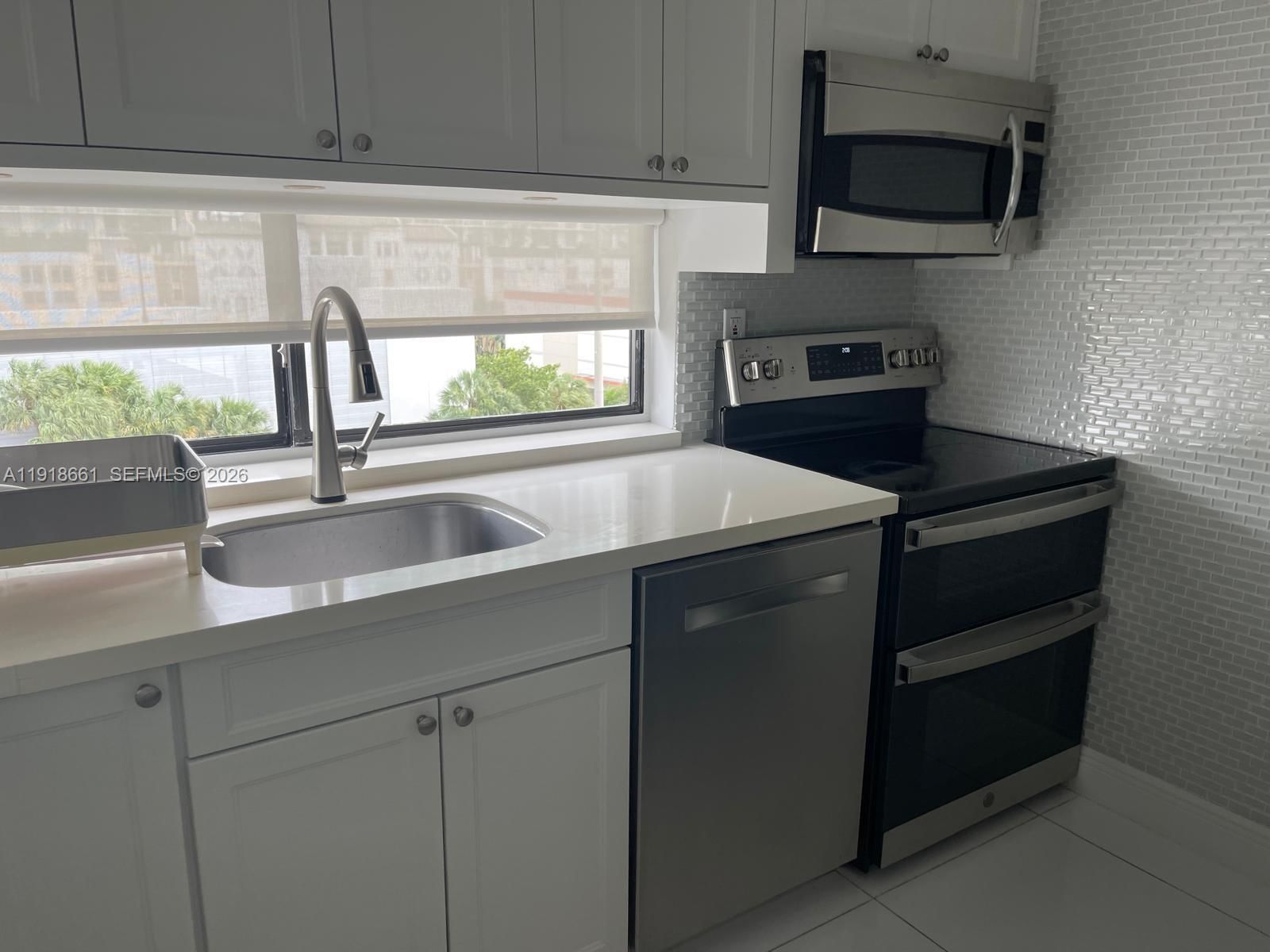 Real estate property located at 16909 Bay Rd #716, Miami-dade, Plaza Of Americas Condo P, Sunny Isles Beach, FL