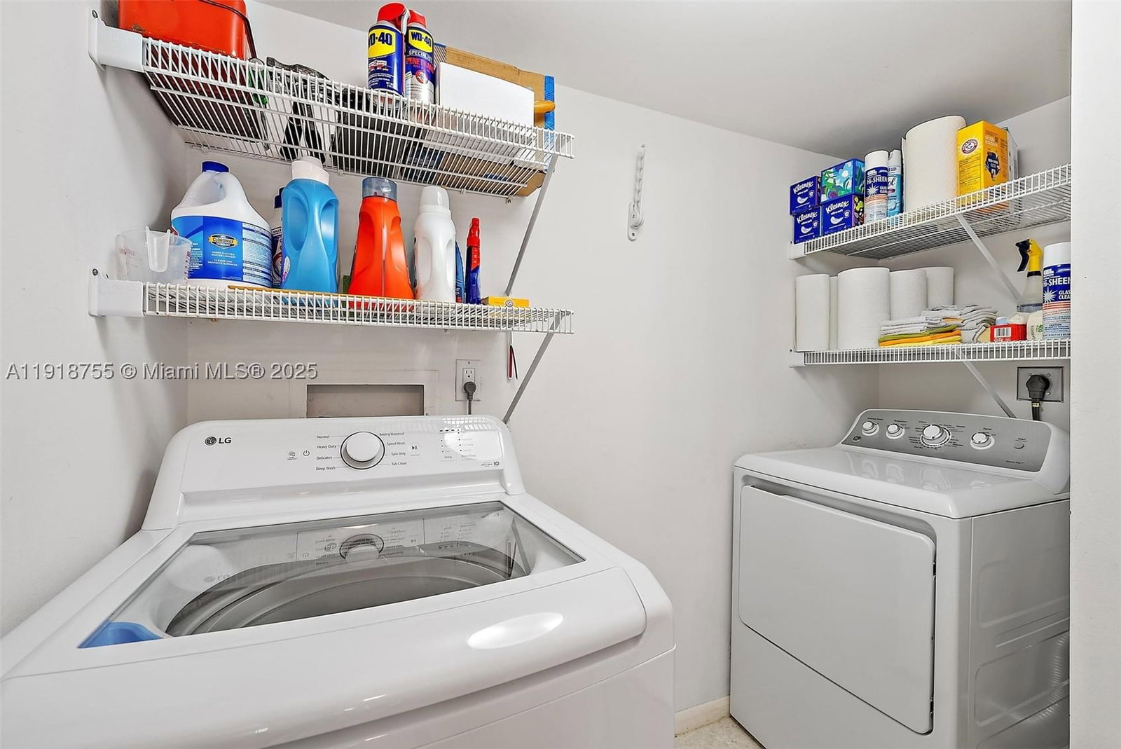 Real estate property located at 1300 Highway A1a #227, Palm Beach, Oceancrest Condo Apts, Jupiter, FL