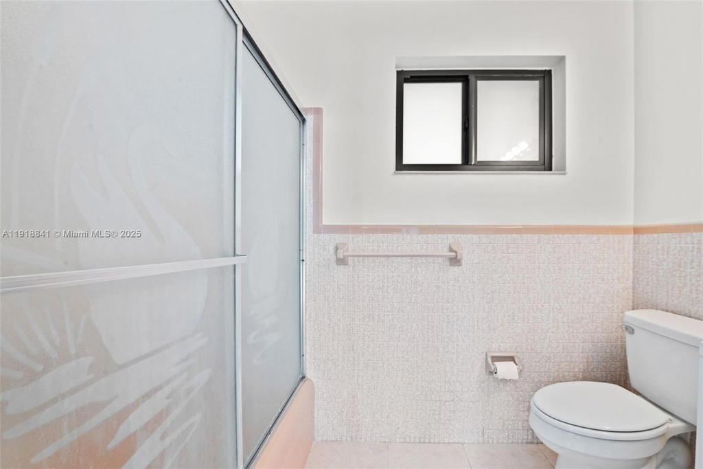 Real estate property located at 700 Rio Vista Dr, Miami-dade, Roeblings The, Miami Springs, FL