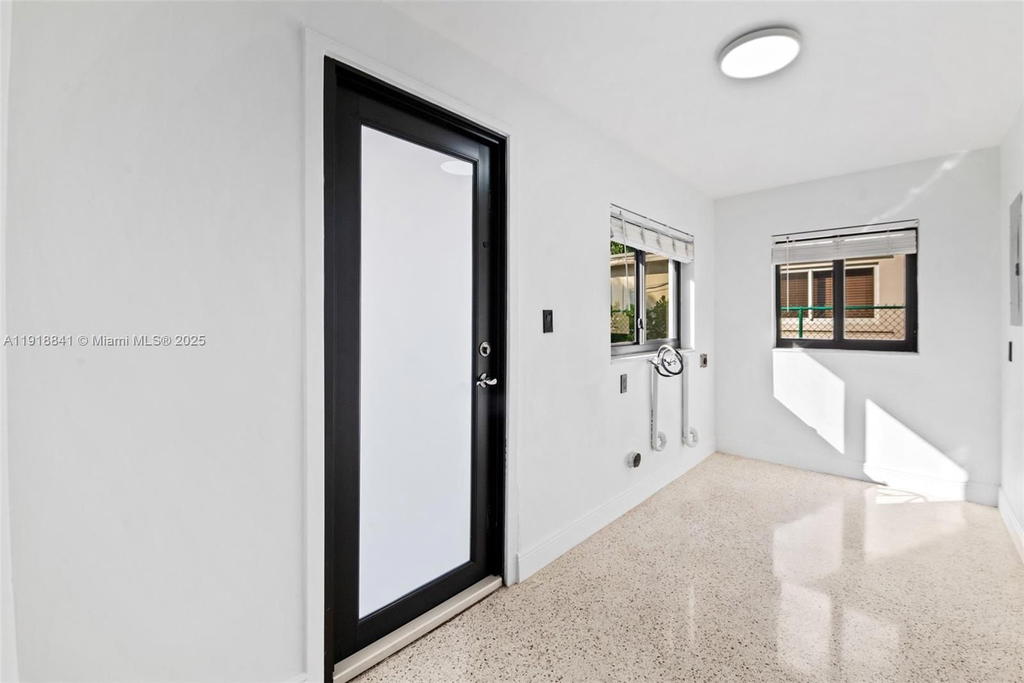 Real estate property located at 700 Rio Vista Dr, Miami-dade, Roeblings The, Miami Springs, FL