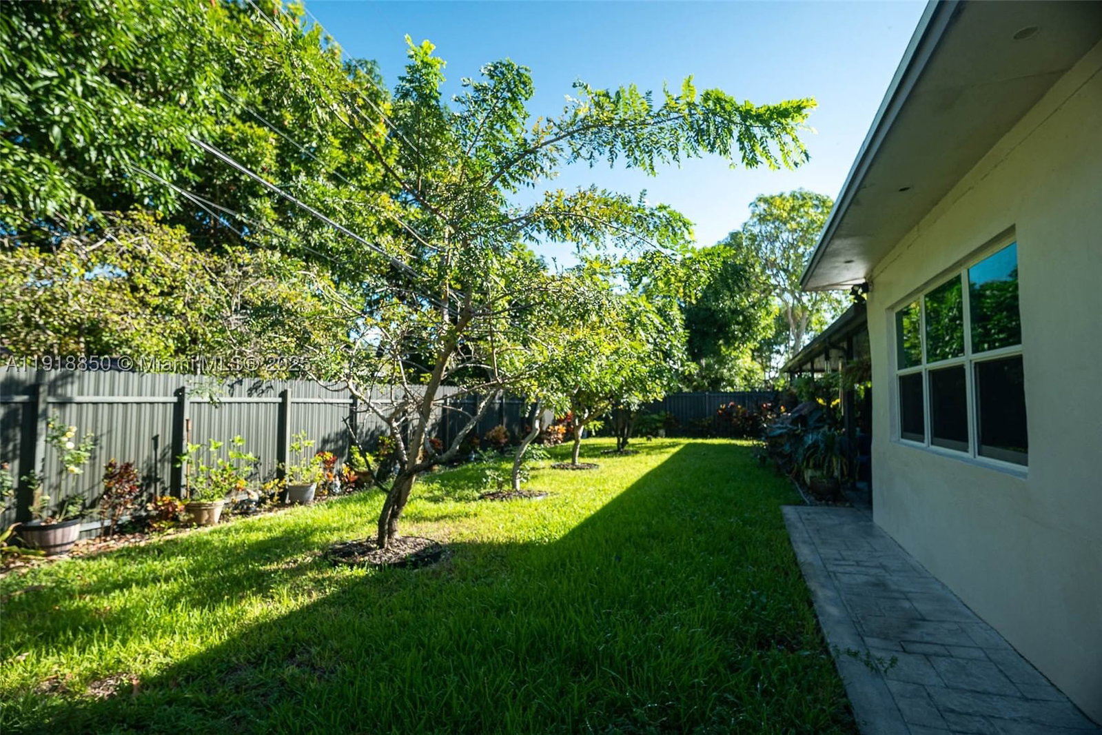 Real estate property located at 1531 182nd St, Miami-dade, Scott Lake Manor Sec 4, Miami Gardens, FL