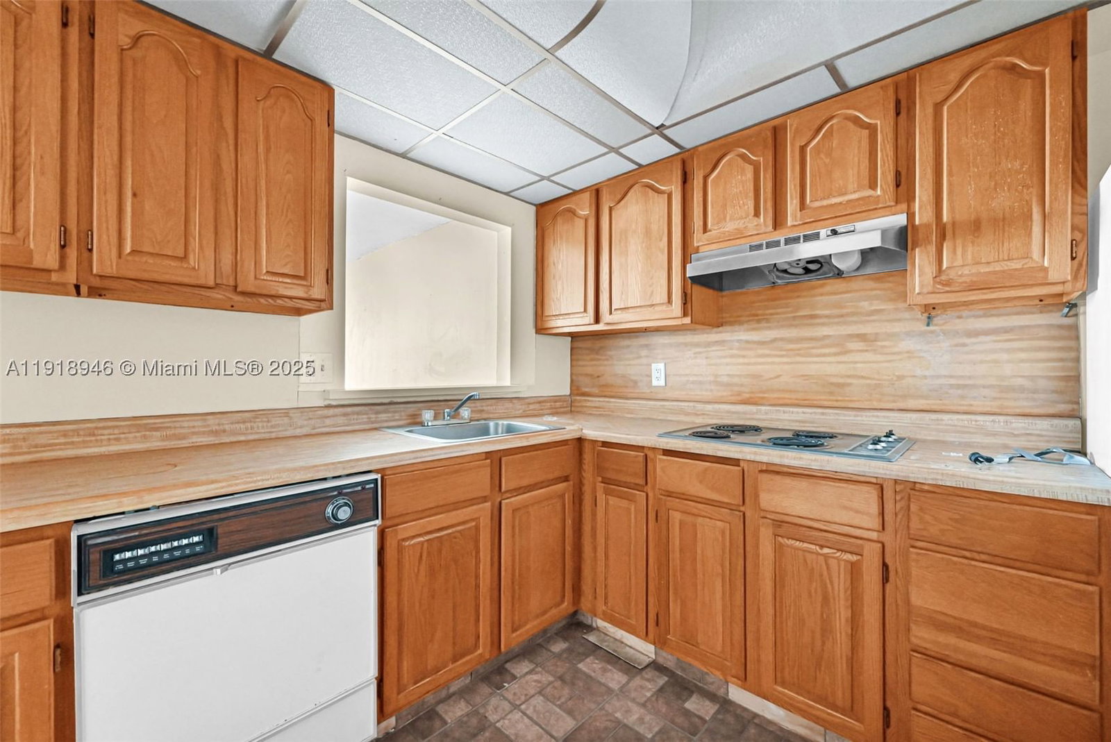 Real estate property located at 1830 Dixieanna St #506, Broward, Dixiana Condo, Hollywood, FL