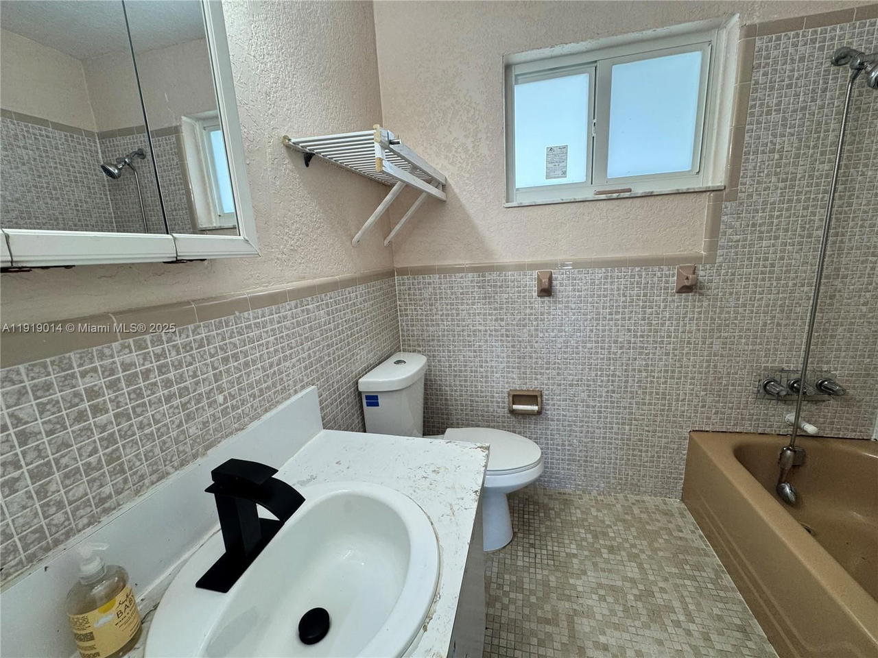 Real estate property located at 19255 2nd Ave #2218, Miami-dade, Star Lake North Nautilus, Miami, FL