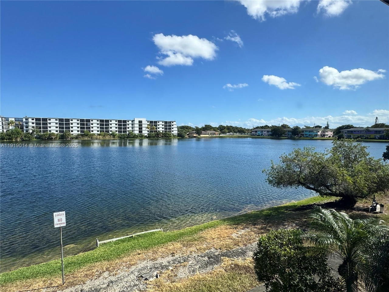 Real estate property located at 19255 2nd Ave #2218, Miami-dade, Star Lake North Nautilus, Miami, FL