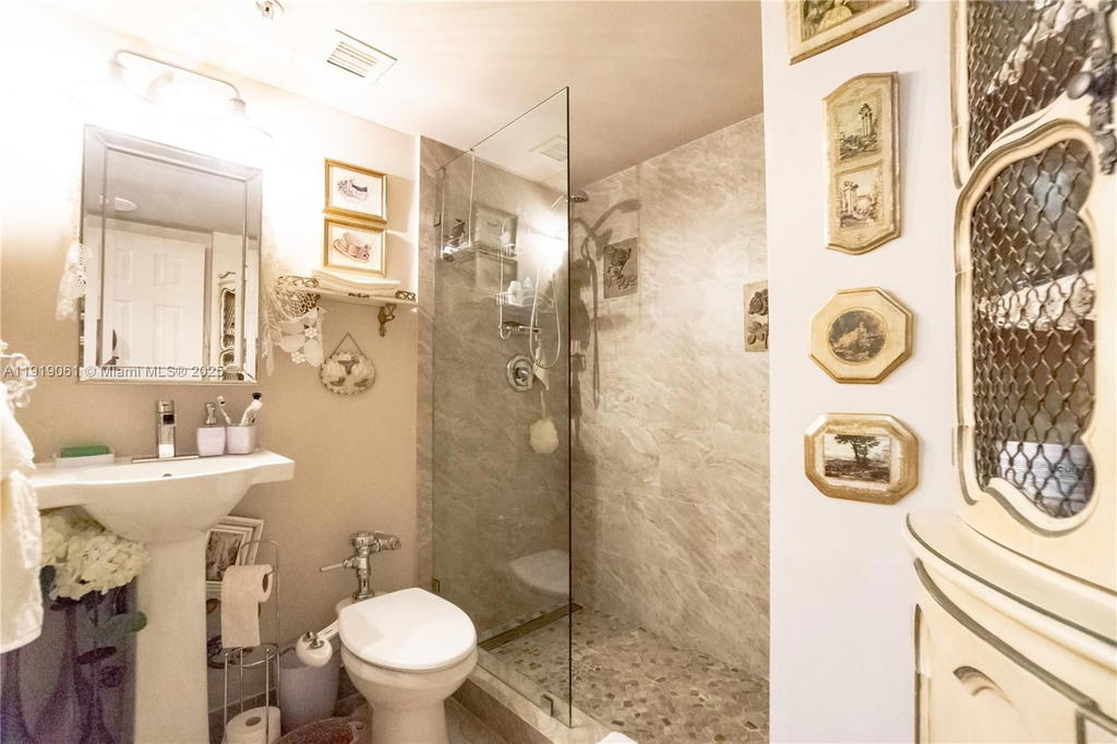 Real estate property located at 1500 Bay Rd #932S, Miami-dade, Flamingo South Beach I Co, Miami Beach, FL