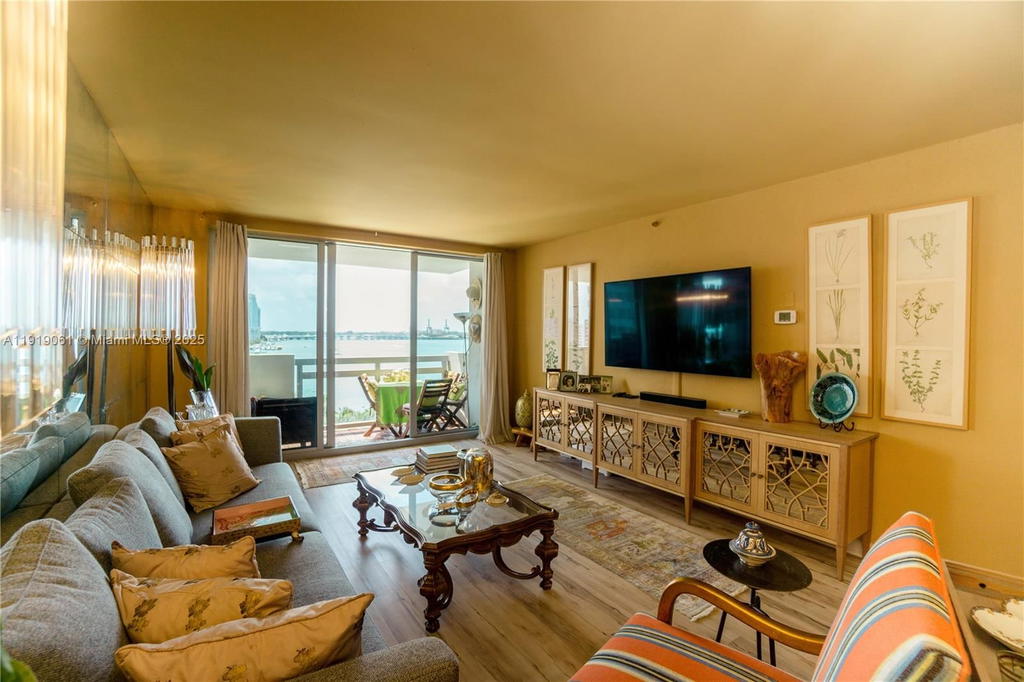 Real estate property located at 1500 Bay Rd #932S, Miami-dade, Flamingo South Beach I Co, Miami Beach, FL