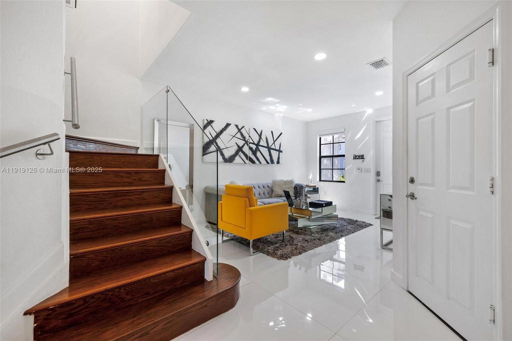 Real estate property located at 8780 116th Path, Miami-dade, St Moritz Estates, Doral, FL