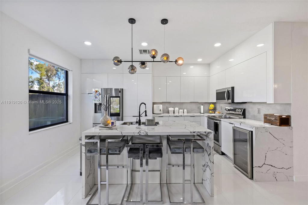 Real estate property located at 8780 116th Path, Miami-dade, St Moritz Estates, Doral, FL
