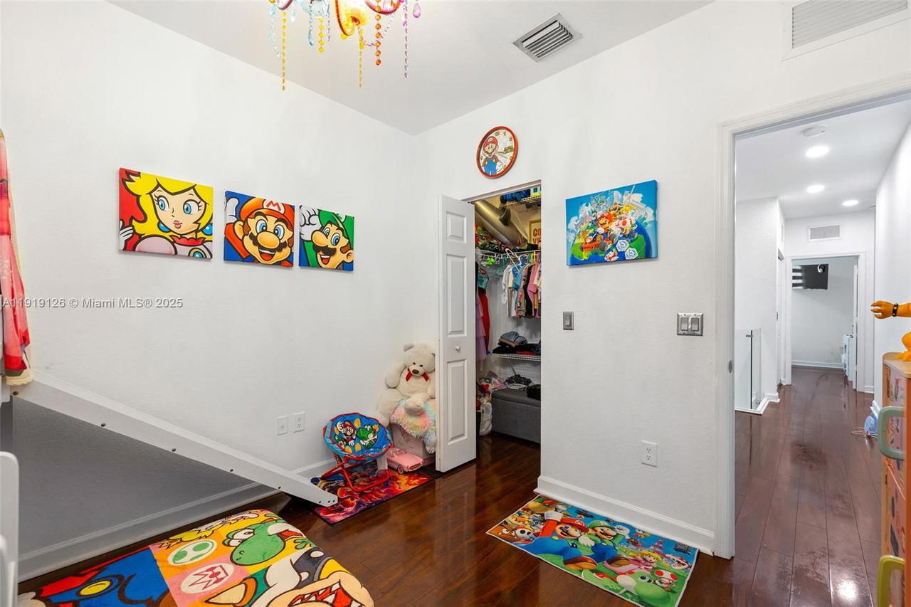 Real estate property located at 8780 116th Path, Miami-dade, St Moritz Estates, Doral, FL