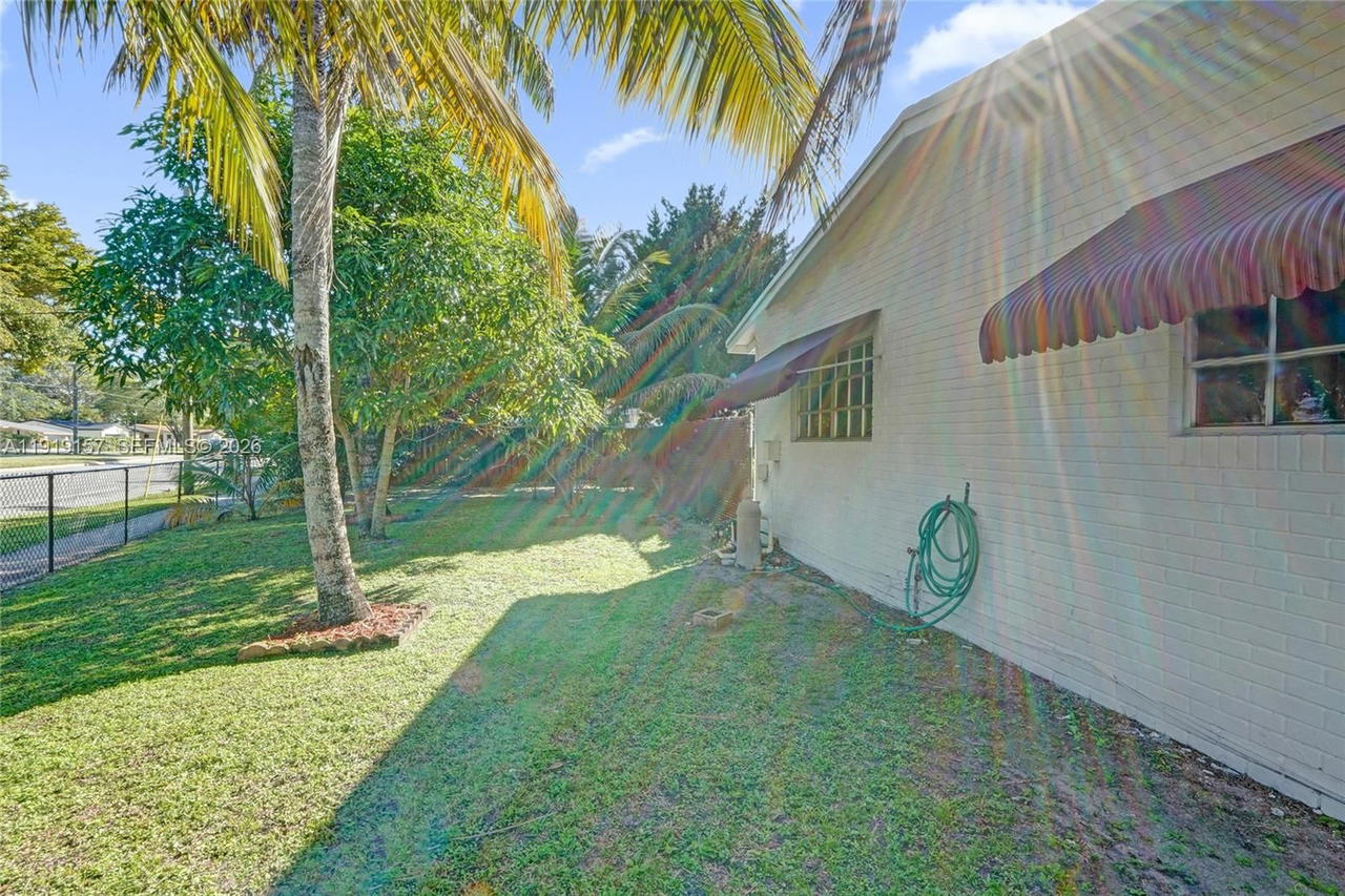 Real estate property located at 6100 15th St, Broward, Sunrise Golf Village Sec, Sunrise, FL