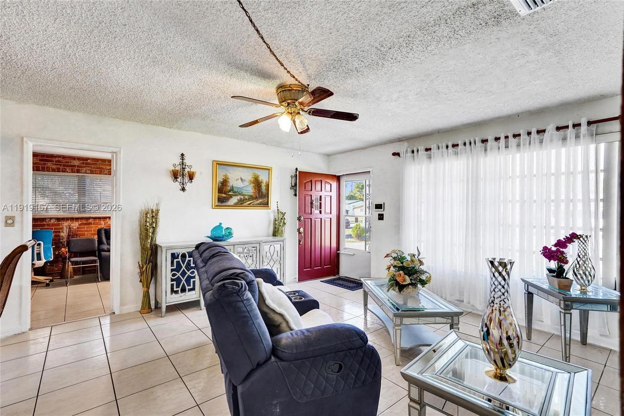 Real estate property located at 6100 15th St, Broward, Sunrise Golf Village Sec, Sunrise, FL