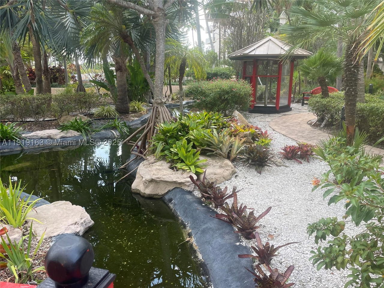 Real estate property located at 1121 Crandon Blvd D404, Miami-dade, Towers Of Key Biscayne Co, Key Biscayne, FL