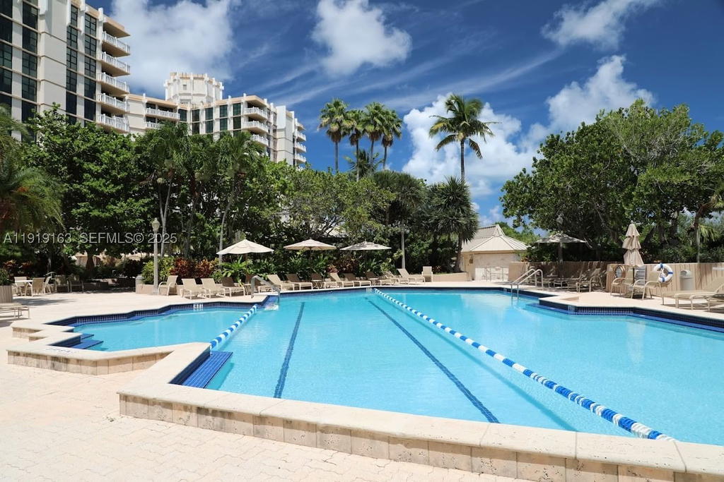 Real estate property located at 1121 Crandon Blvd D404, Miami-dade, Towers Of Key Biscayne Co, Key Biscayne, FL