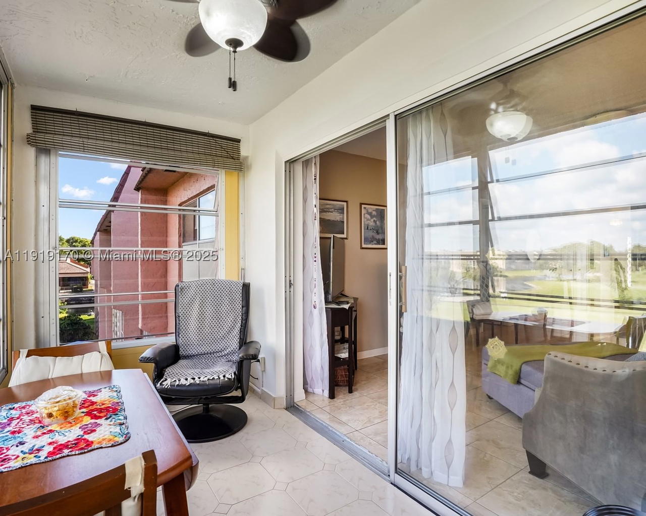 Real estate property located at 9401 Sunrise Lakes Blvd #302, Broward, Sunrise Lakes 118 Condo, Sunrise, FL