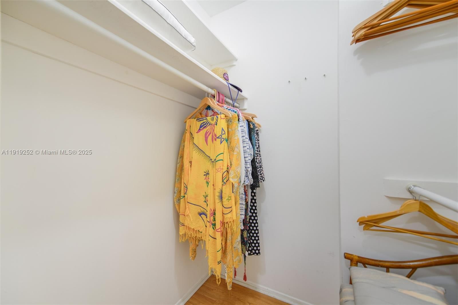 Real estate property located at 1985 Ocean Dr #6J, Broward, Hemispheres Condo, Hallandale Beach, FL