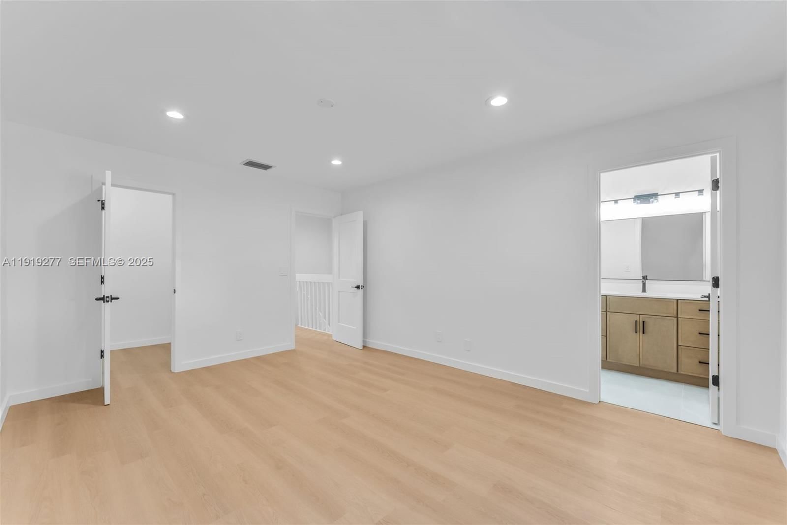 Real estate property located at 10512 3rd St, Broward, Pembroke Pointe Sec One, Pembroke Pines, FL
