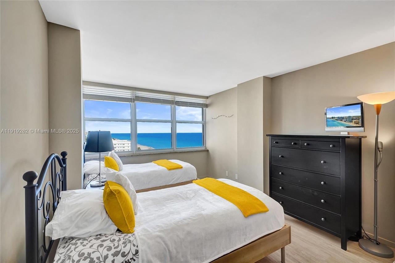 Real estate property located at 2301 Ocean Dr #1204, Broward, Catania Condo, Hollywood, FL