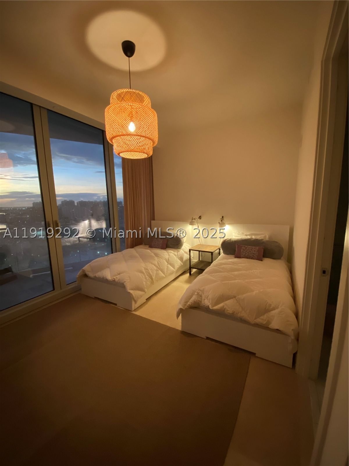 Real estate property located at 16901 Collins Ave #2203, Miami-dade, Jade Signature Condo, Sunny Isles Beach, FL